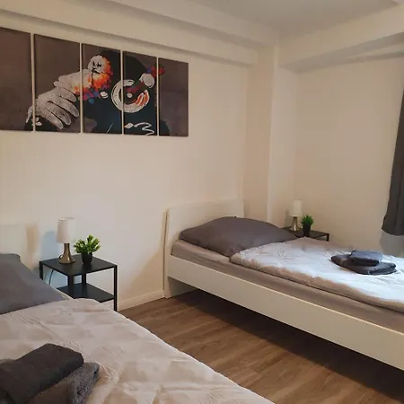 Beautiful Spacious Near Hamburg