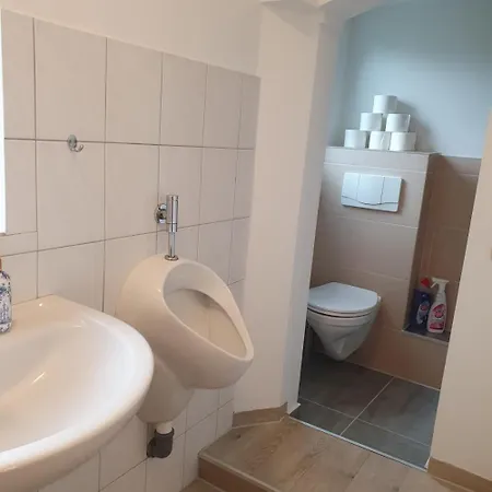 Apartment Beautiful Spacious Near Hamburg *